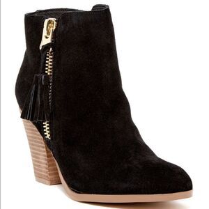 ✨ ALDO
Women's Black Pausha Bootie✨